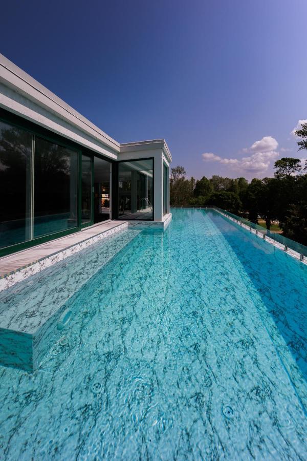 שיופוק Villa Bauhaus Wellness Apartman 102 מראה חיצוני תמונה